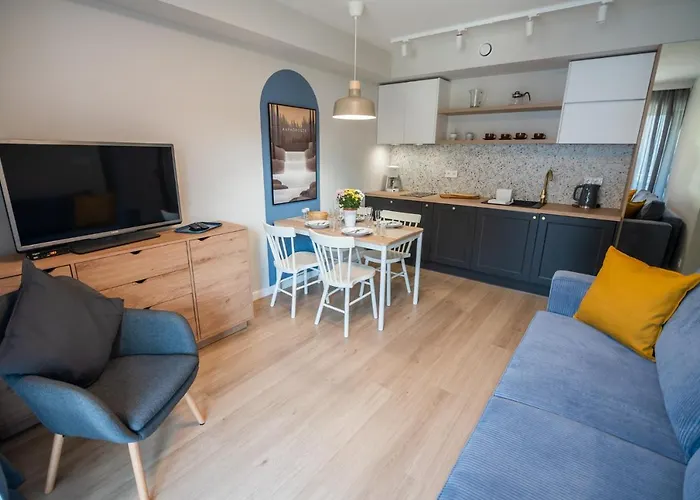 Invest Centrum Park 16 * 斯克拉斯卡波伦巴