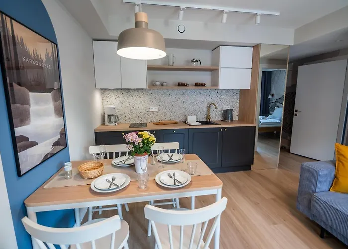 Invest Centrum Park 16 斯克拉斯卡波伦巴